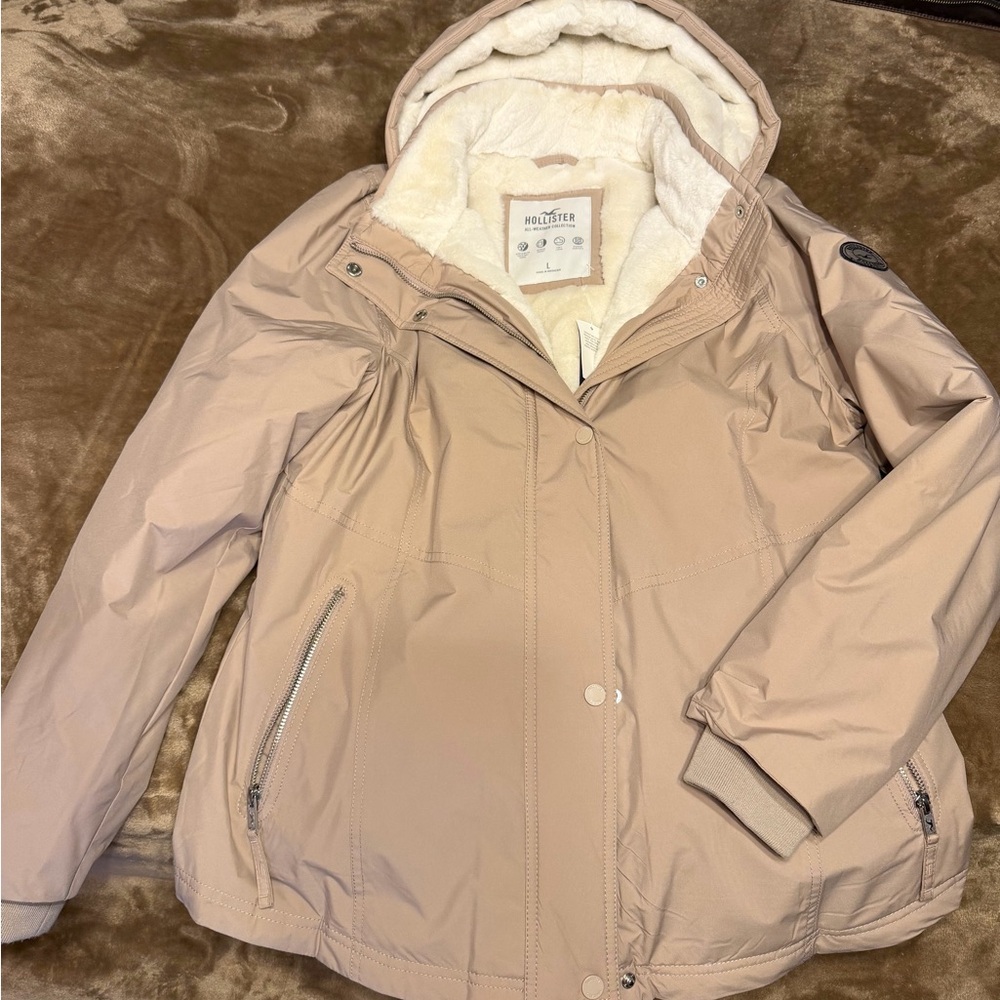 Hollister Beige/Cream Cozy Hooded Winter Coat